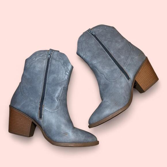 Blue faux suede western ankle boots - Picture 2 of 6